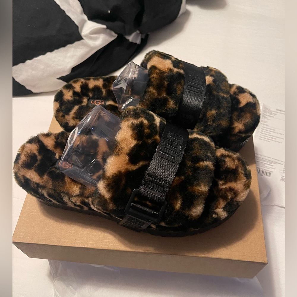 Ugg Fluffita brand new in box